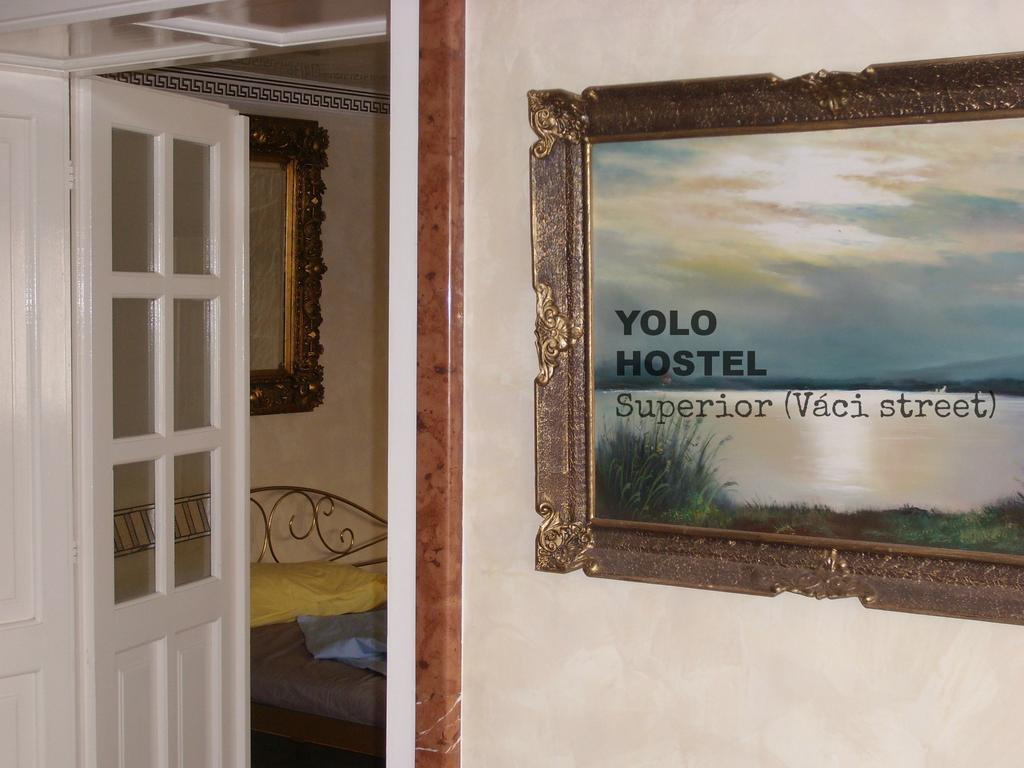 Yolo Hostel Budapest Eksteriør billede