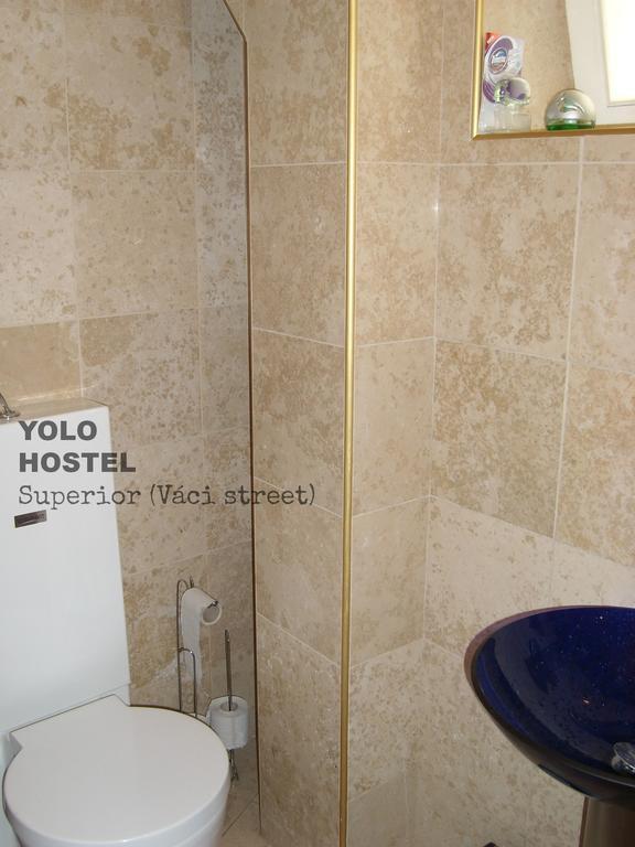 Yolo Hostel Budapest Eksteriør billede