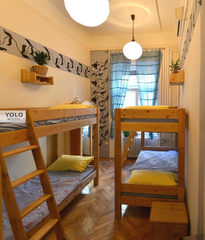 Yolo Hostel Budapest Eksteriør billede